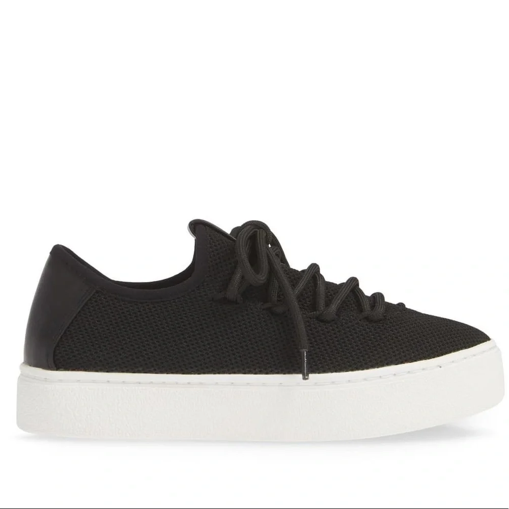 BP. / Black Platform Mesh Sneakers